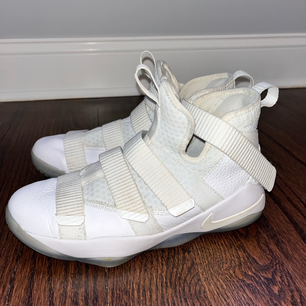 Nike Lebron Soldier 11- Basketball Sneakers